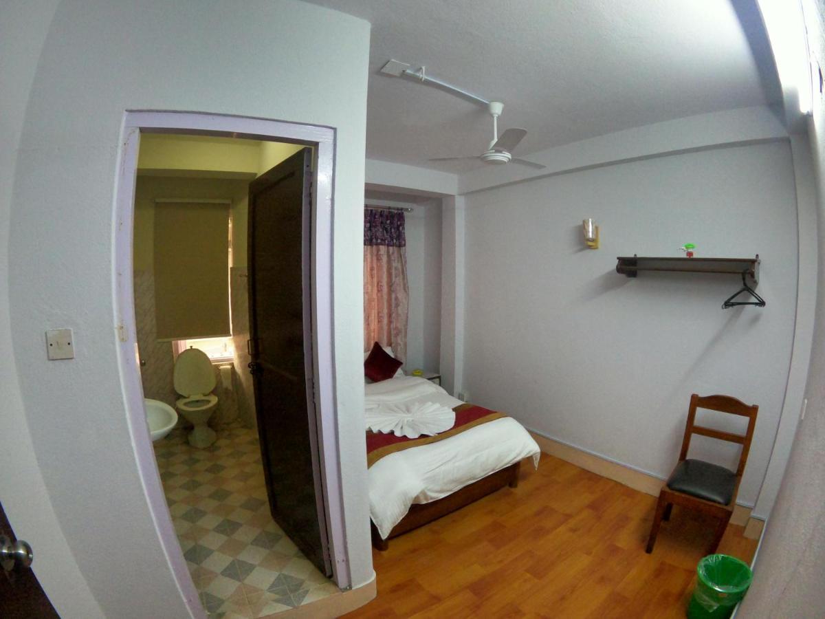 Om Tara Guest House Pvt Ltd Katmandu Dış mekan fotoğraf