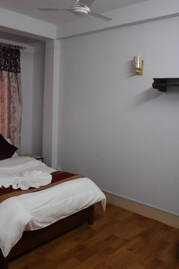 Om Tara Guest House Pvt Ltd Katmandu Dış mekan fotoğraf