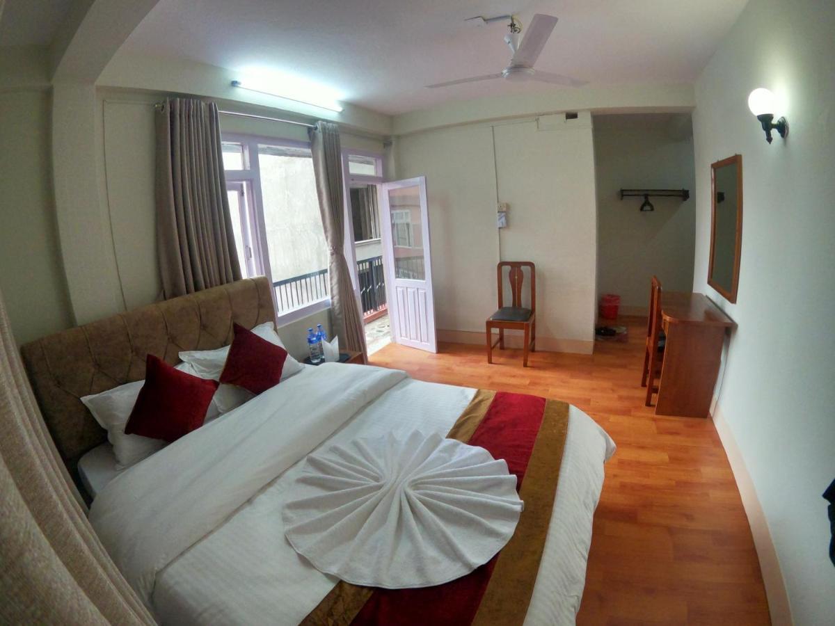 Om Tara Guest House Pvt Ltd Katmandu Dış mekan fotoğraf